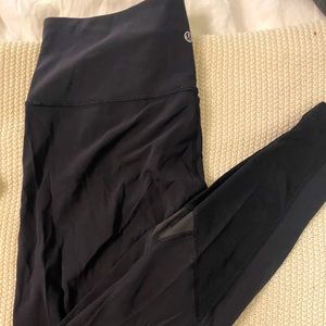 Lululemon yoga pants